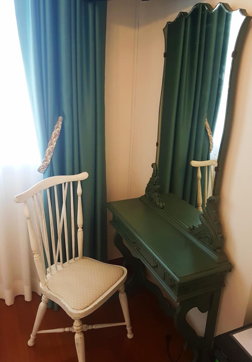 In-room safe, blackout drapes, soundproofing, cribs (surcharge)