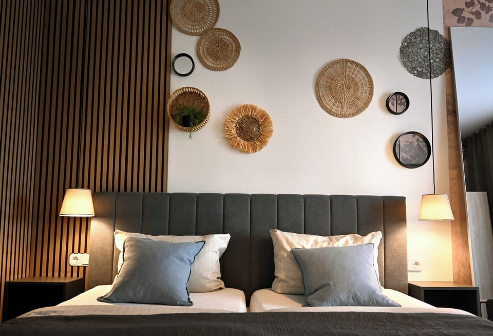 Superior Double Room | Hypo-allergenic bedding, individually decorated, individually furnished