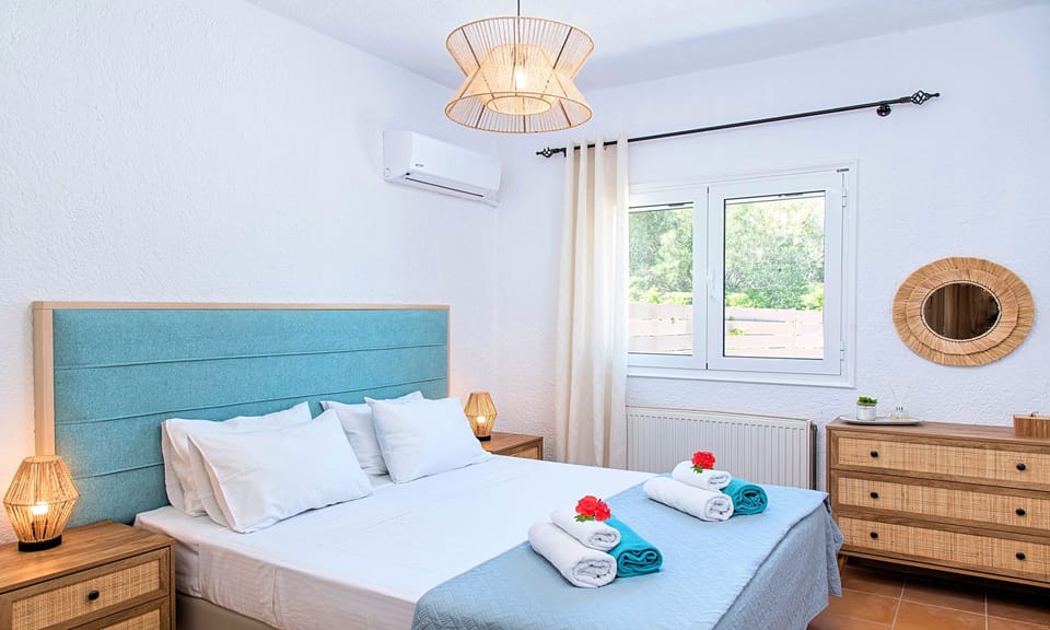 House | 2 bedrooms, in-room safe, individually decorated, individually furnished
