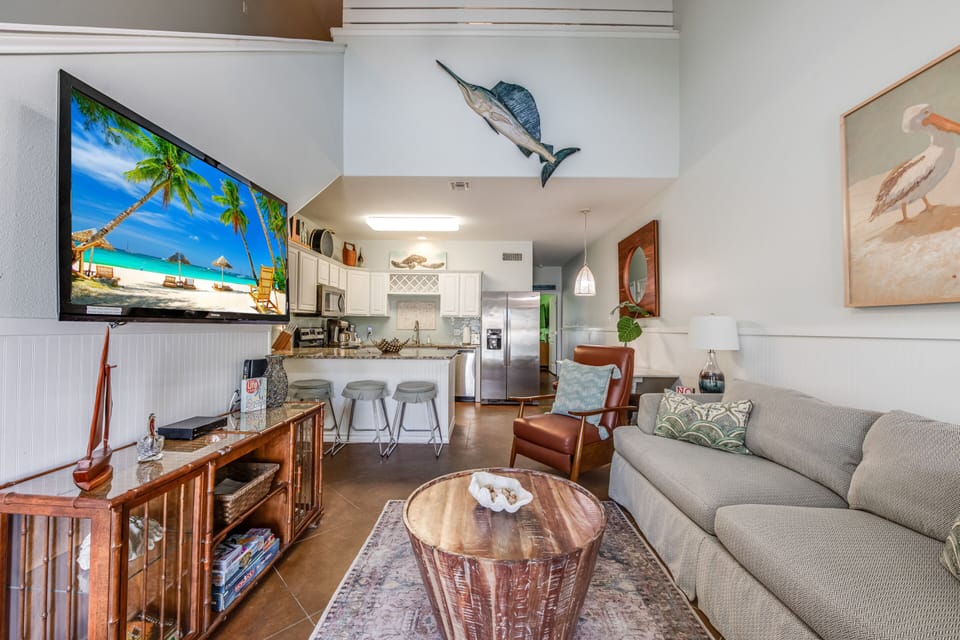 Family Room, Accessible, Private Bathroom (The Luv Shack) | Lounge