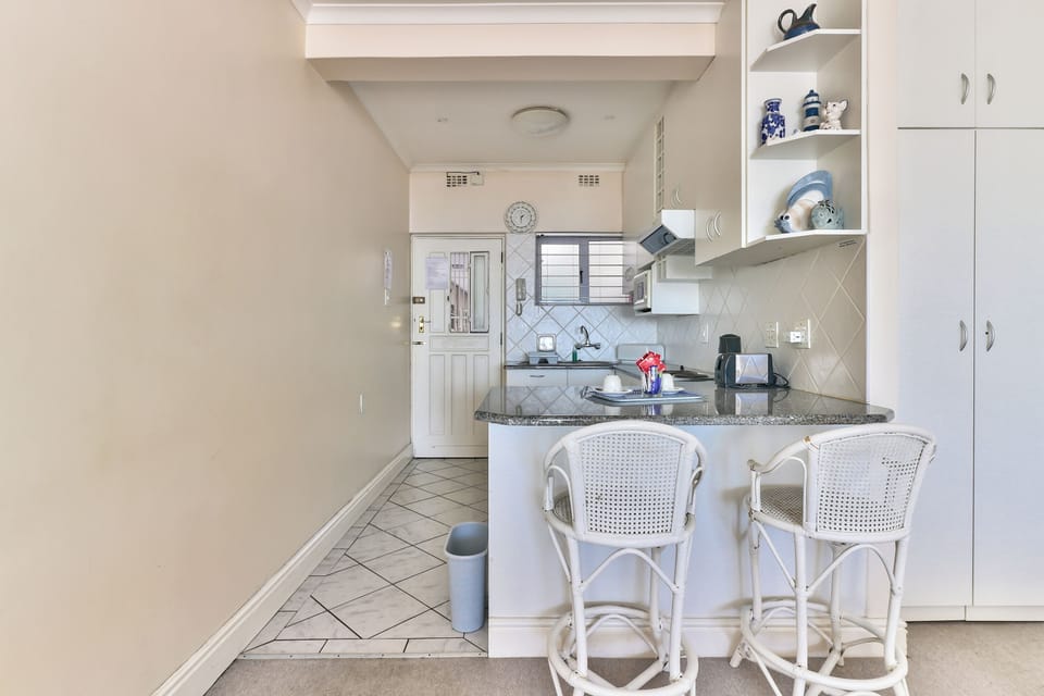 Fridge, microwave, stovetop, electric kettle