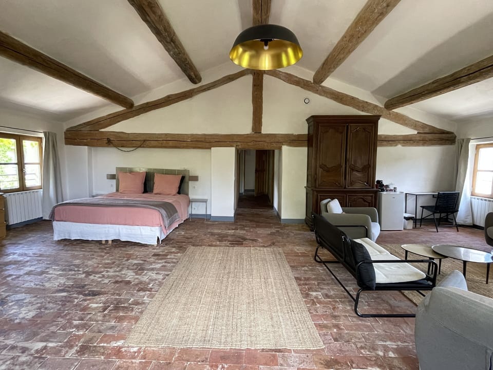 Luxury Quadruple Room (Cousines) | 1 bedroom, individually decorated, individually furnished, desk