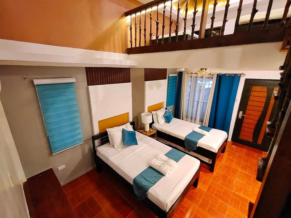 Premier Loft | Desk, free WiFi, bed sheets