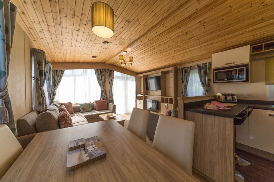 Beech Lodge | In-room dining