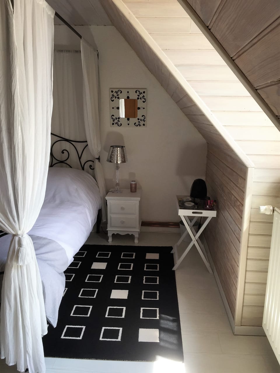 Family Quadruple Room, 1 Bedroom, Shared Bathroom | Individually decorated, individually furnished, blackout drapes