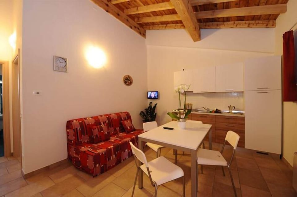 Apartment, 1 Bedroom | Private kitchen