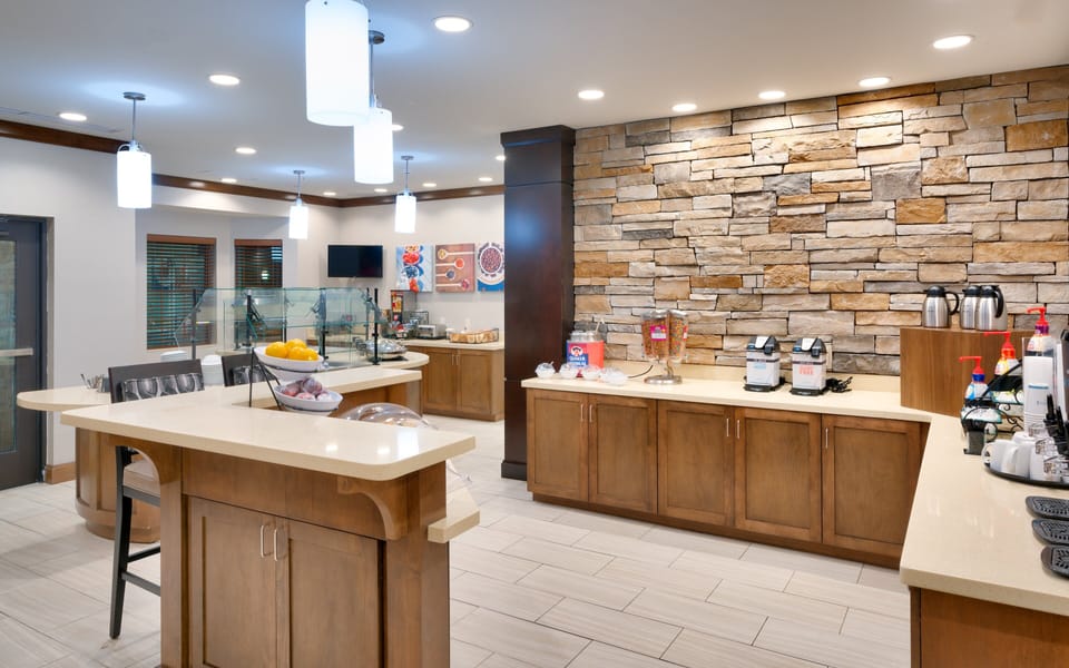 Free daily buffet breakfast