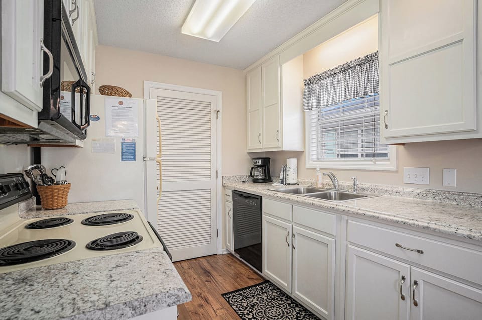 1st Level Kitchen