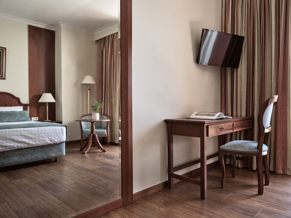 Superior Double or Twin Room, Balcony, Sea View | In-room safe, blackout drapes, soundproofing, free cribs/infant beds