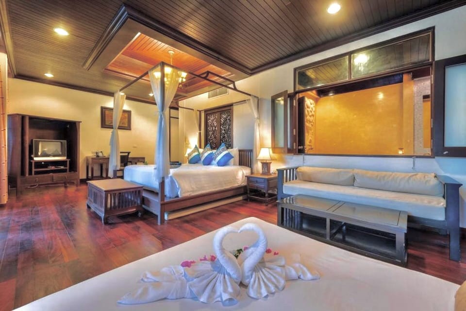 Family Suite | 1 bedroom, hypo-allergenic bedding available, minibar, in-room safe