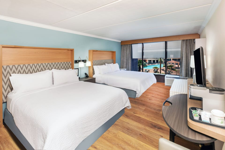 Standard Room, 2 Queen Beds (Bath/Shower Combo) | Premium bedding, down comforters, Tempur-Pedic beds, desk