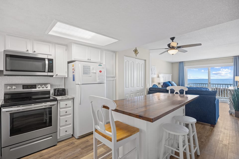 Kitchen and dining area