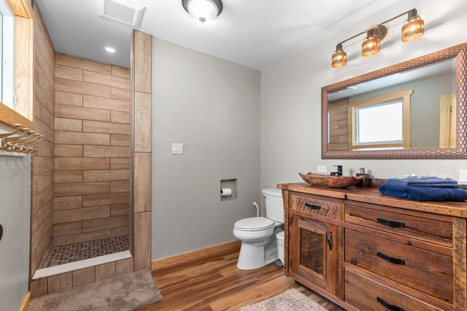 Main level bathroom