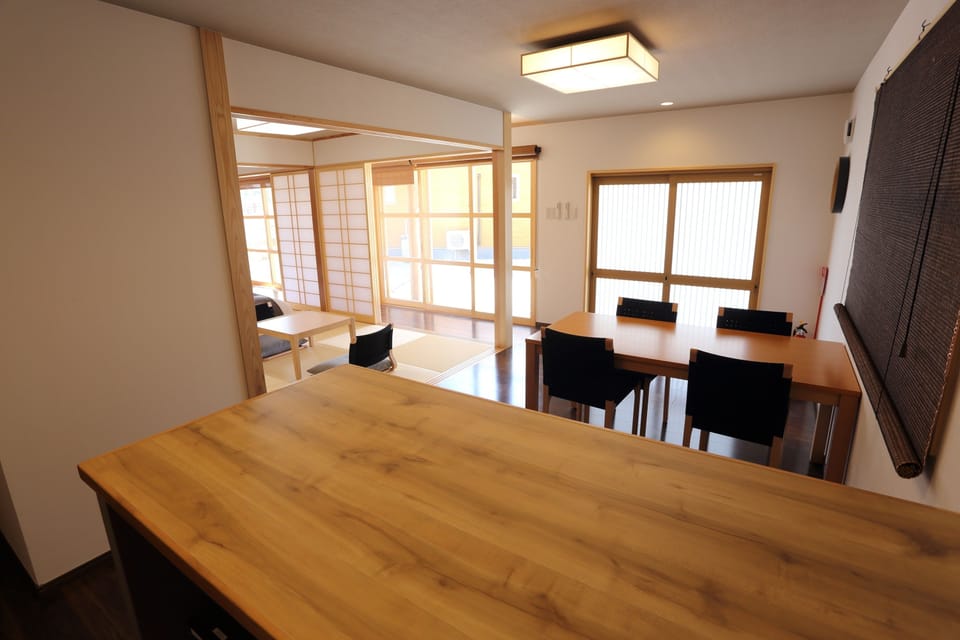 Private Vacation Home | In-room dining