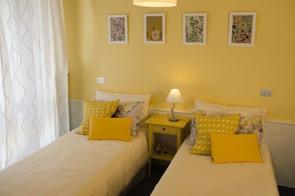 Double or Twin Room | WiFi (free), bed sheets