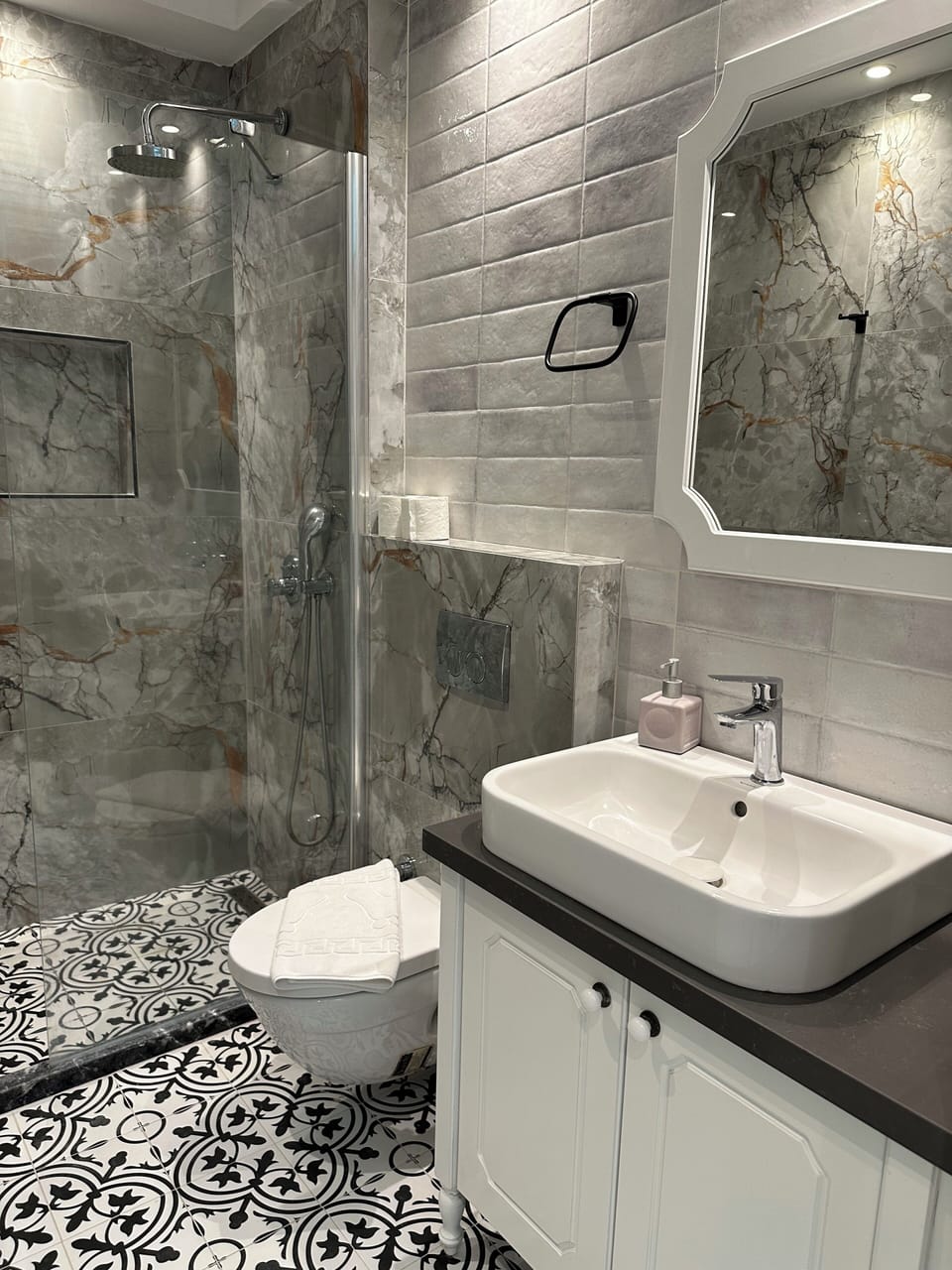 Superior Triple Room, 1 Bedroom | Egyptian cotton sheets, premium bedding, minibar, in-room safe
