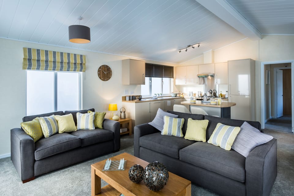 Chalet, 3 Bedrooms, 2 Bathrooms | Lounge