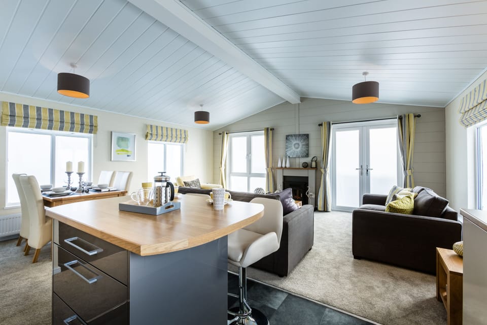 Chalet, 3 Bedrooms, 2 Bathrooms | Lounge