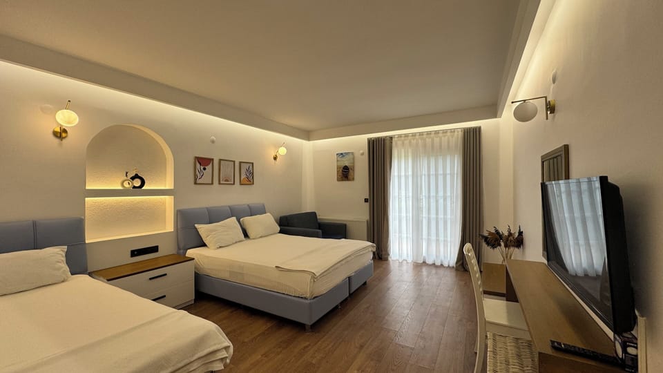 Standard Triple Room, Balcony | Egyptian cotton sheets, premium bedding, down comforters, in-room safe