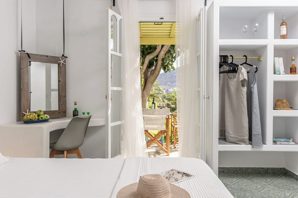 Superior Studio with Private Terrace | Desk, soundproofing, iron/ironing board, free cribs/infant beds
