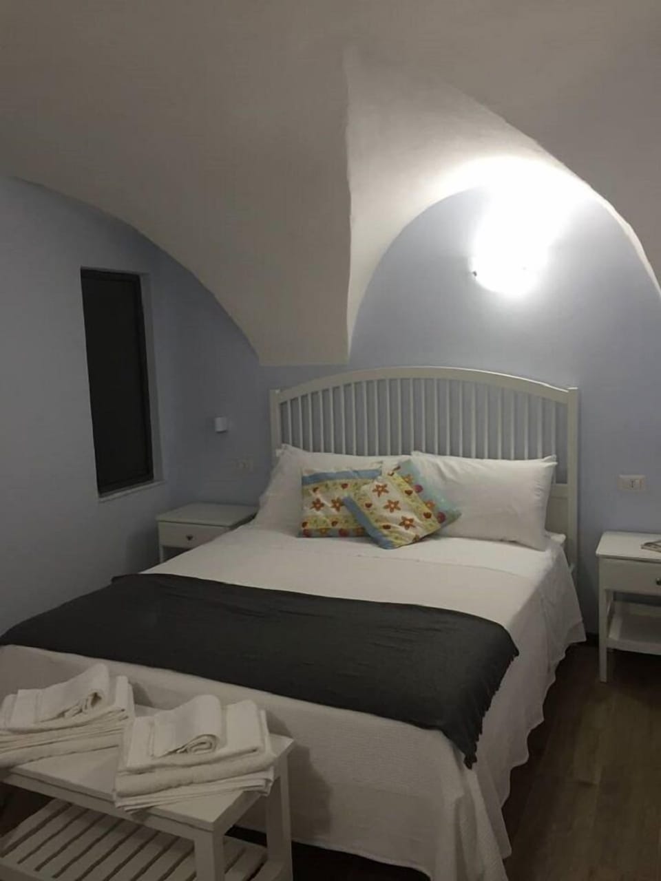 Double Room (1 Floor) | Desk, blackout drapes, soundproofing, iron/ironing board