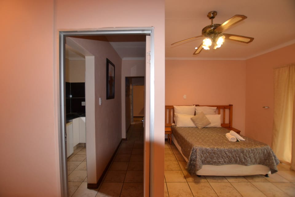 Family Room (with Shower) | Desk, laptop workspace, blackout drapes, iron/ironing board (on request)