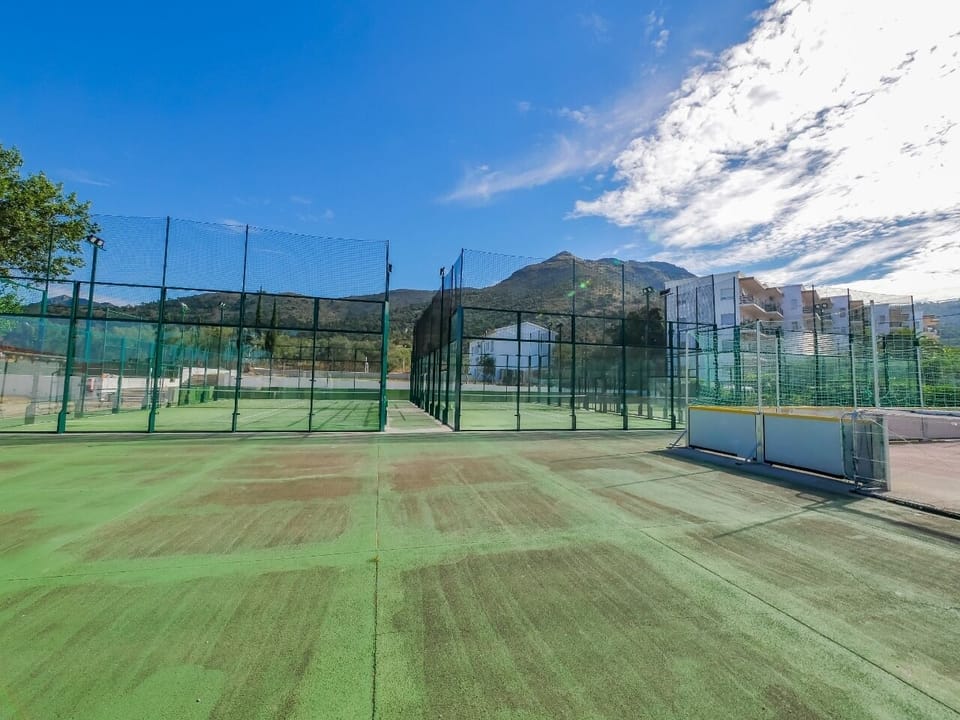 Sport court