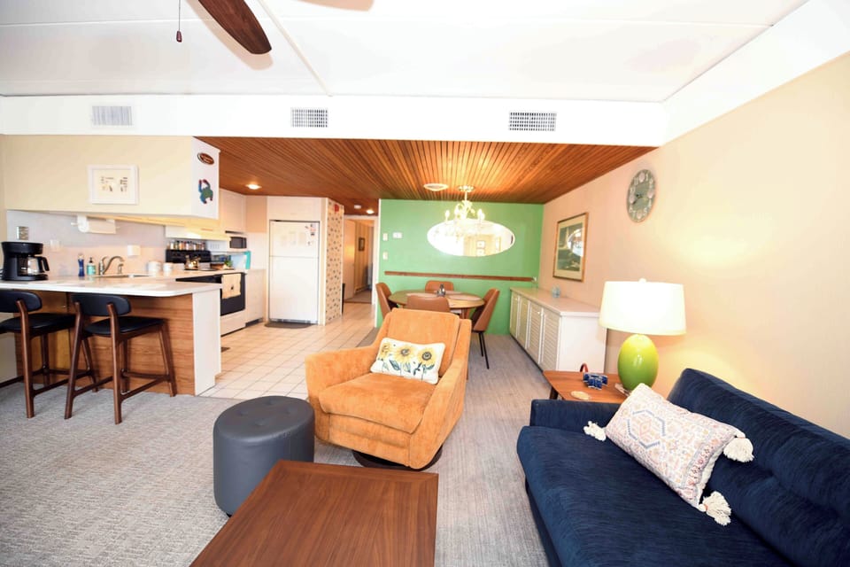 LIVING-AREA