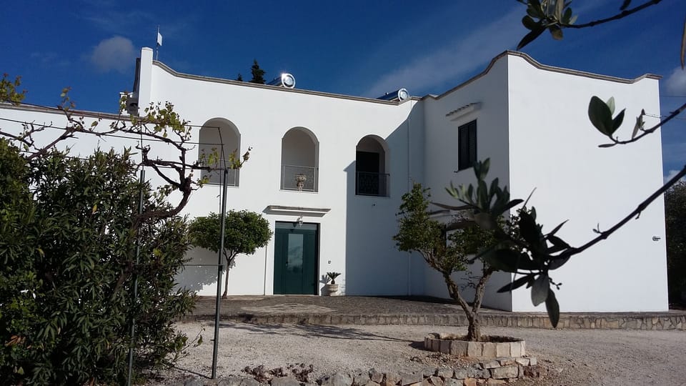 The two first floor apartments - Mandarino on the right.