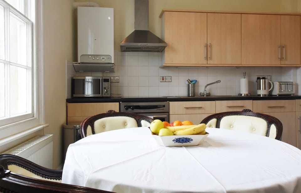 Microwave & Kitchen Storage