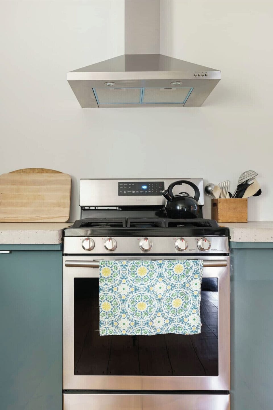 Gas stove