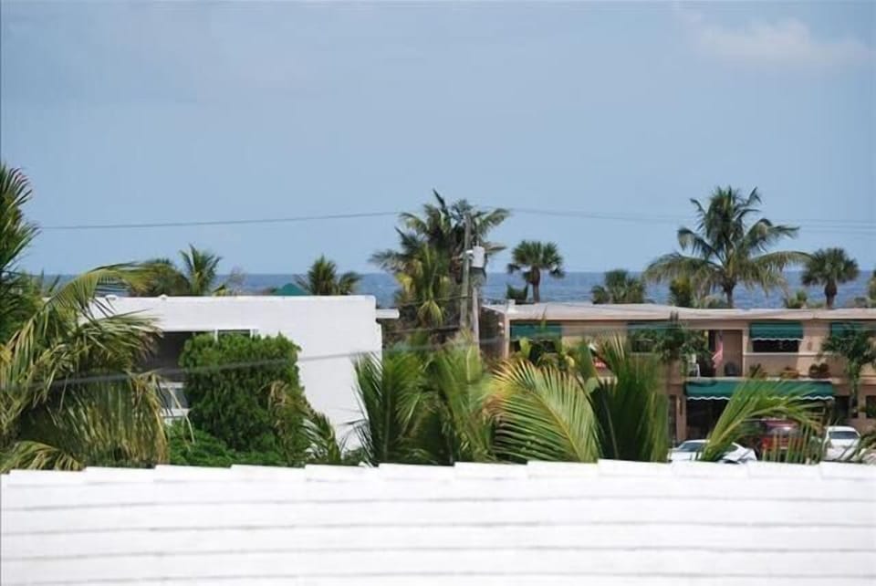 Large Third Floor Balcony Partial Ocean View