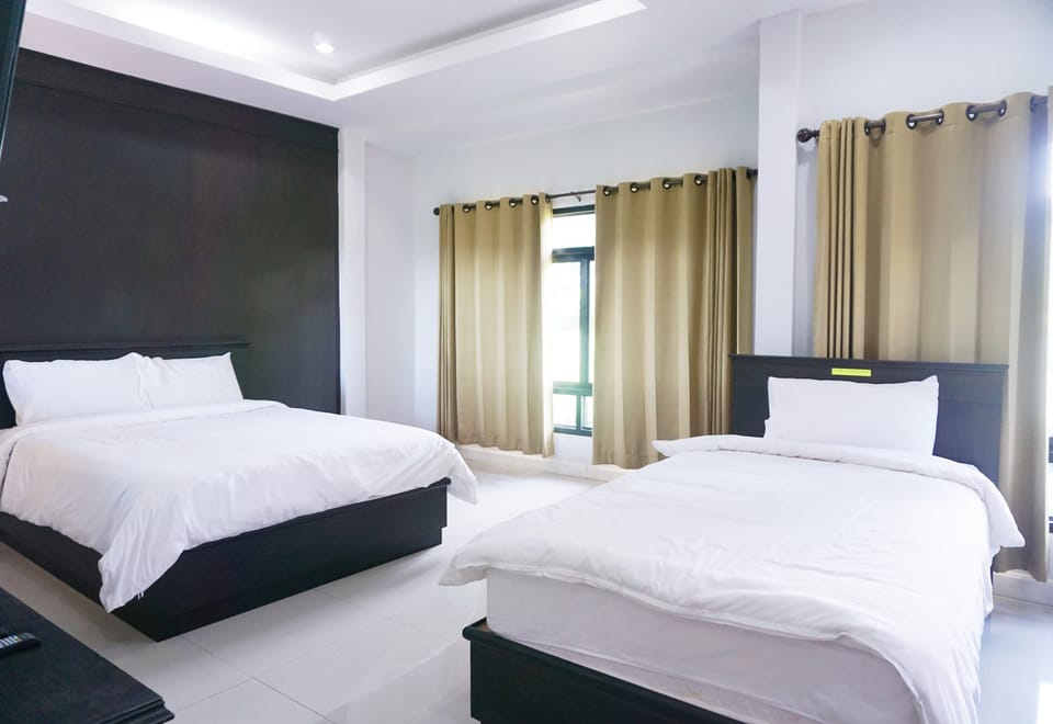 Deluxe Room | Free WiFi