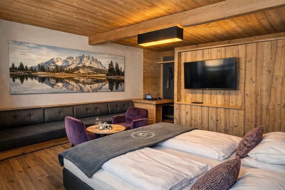 Family Room | Hypo-allergenic bedding, minibar, in-room safe, desk