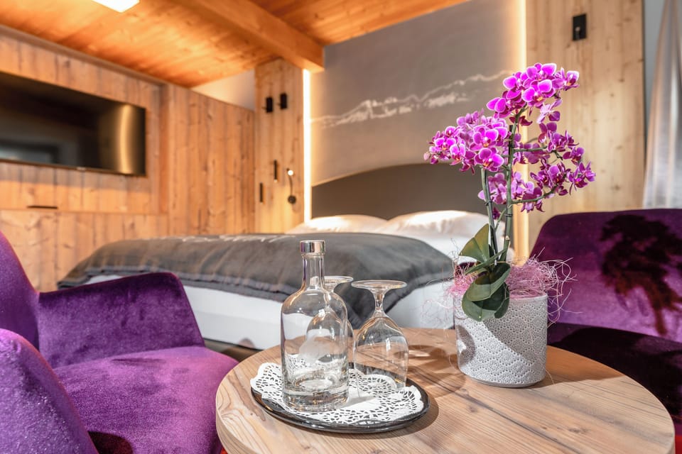 Family Room | Hypo-allergenic bedding, minibar, in-room safe, desk