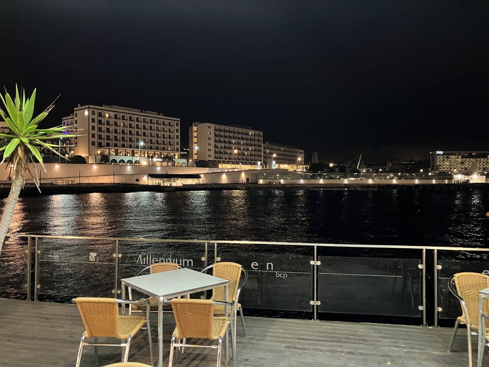 Baia da marina de Ponta Delgada