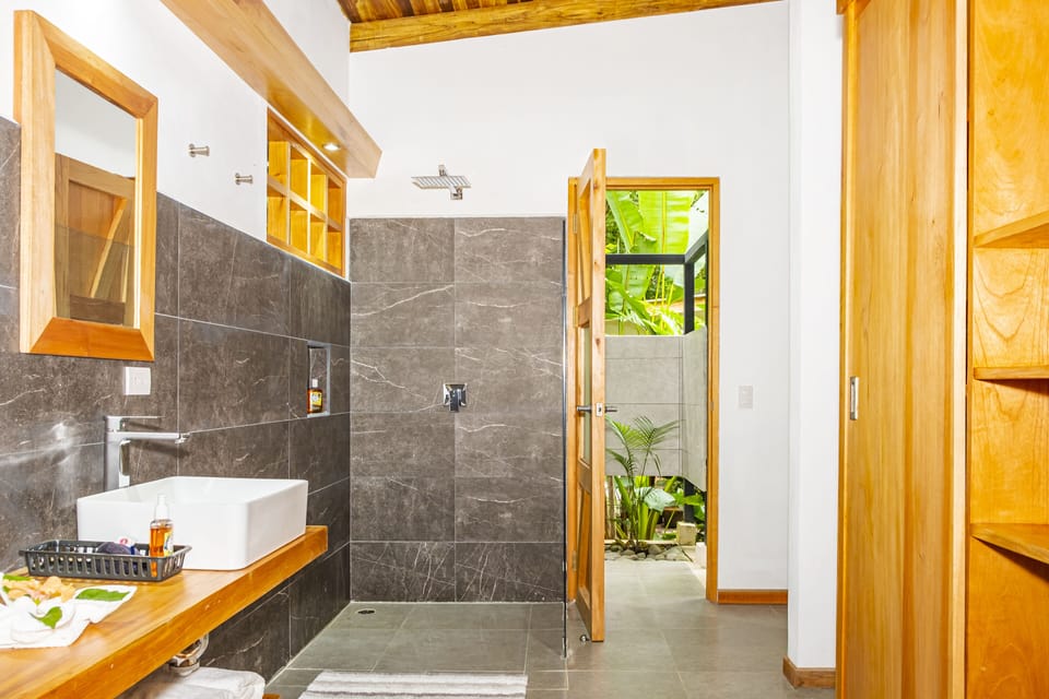 Bathroom shower