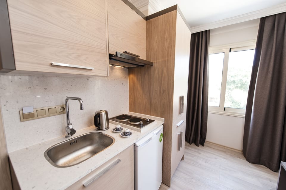 Private kitchenette