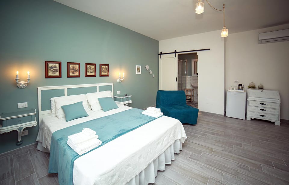Double Room | In-room safe, desk, iron/ironing board (on request), cribs (free)