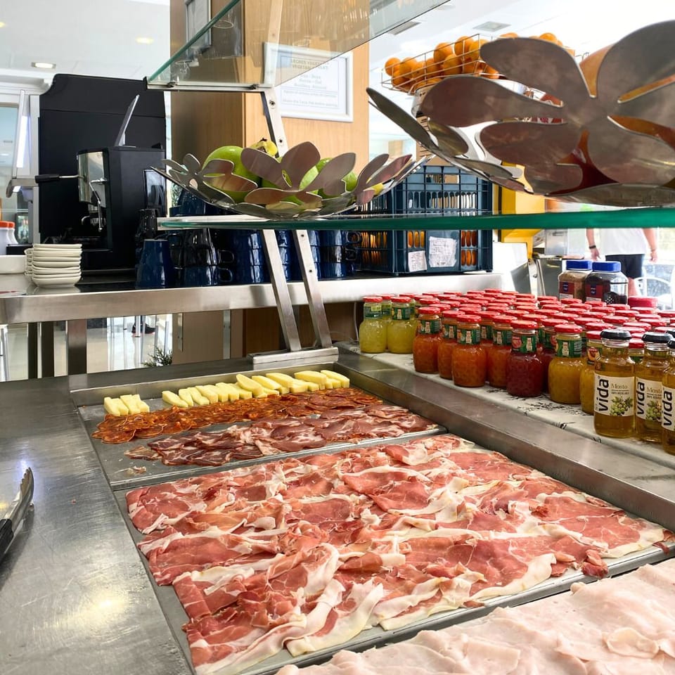 Daily buffet breakfast for a fee
