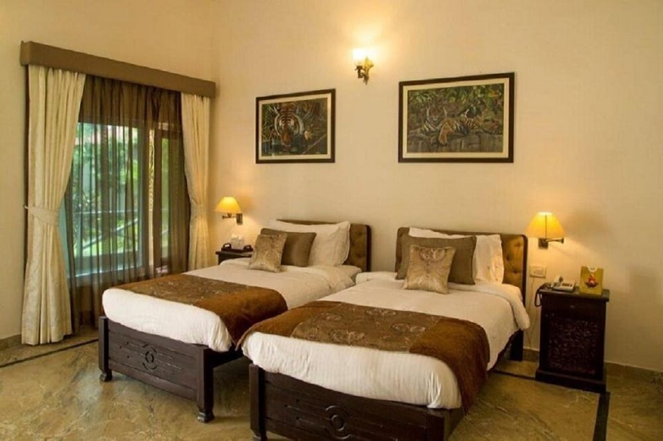 Luxury Room | Individually furnished, bed sheets