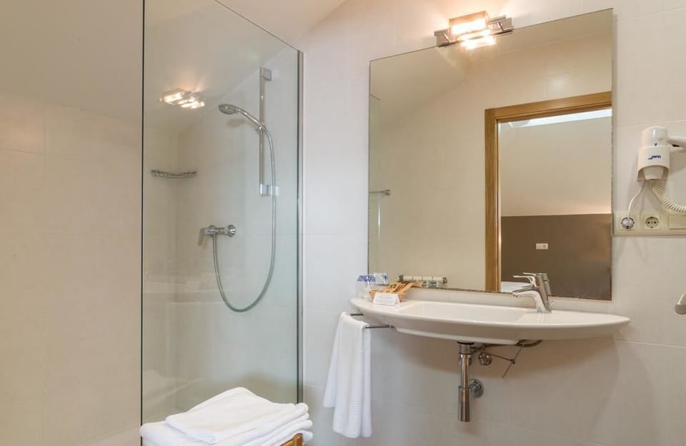 Free toiletries, hair dryer, bidet, towels