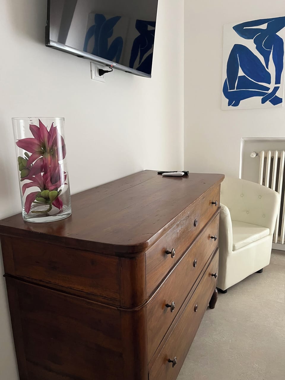 Camera doppia, bagno in camera,con il balcone | Desk, iron/ironing board (on request), WiFi (free), bed sheets