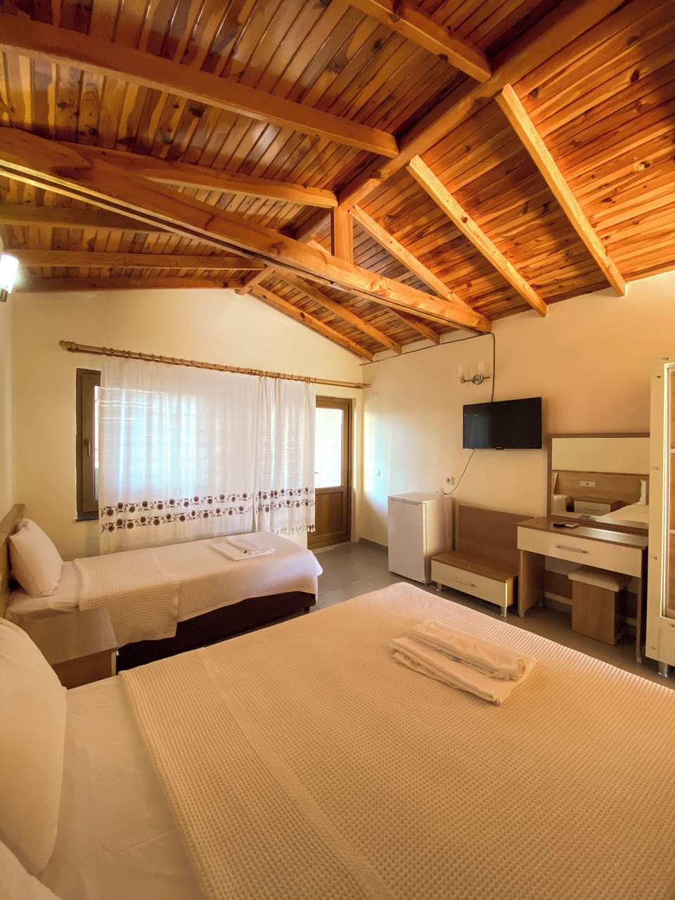 Standard Room | Minibar, desk, soundproofing, free WiFi
