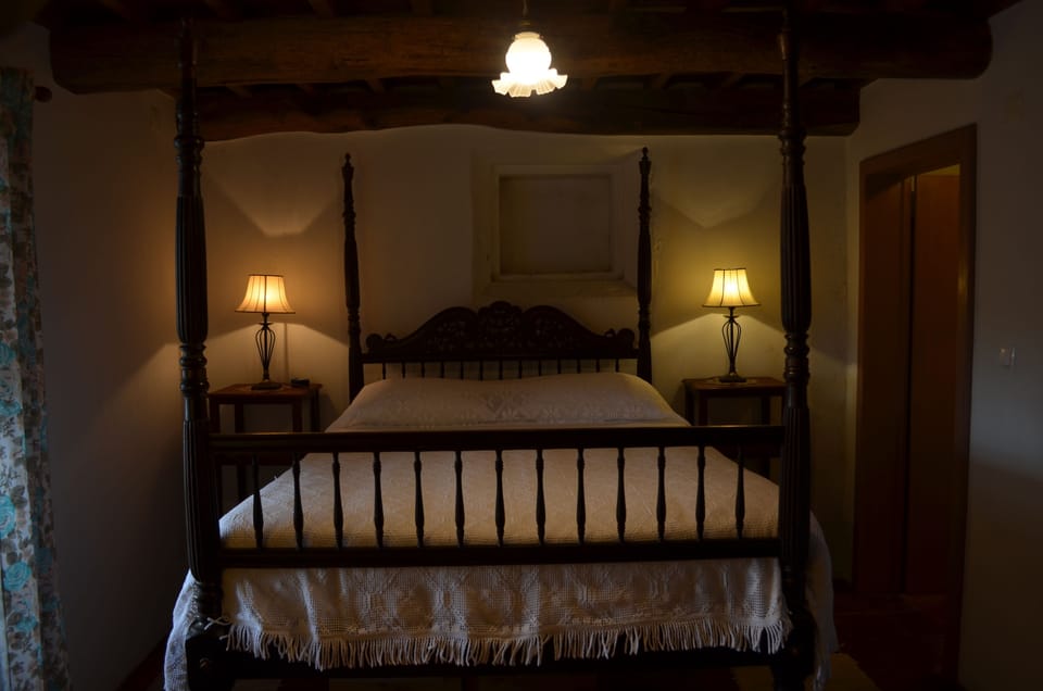 Standard Double Room (Ponte) | Individually decorated, individually furnished, desk, laptop workspace