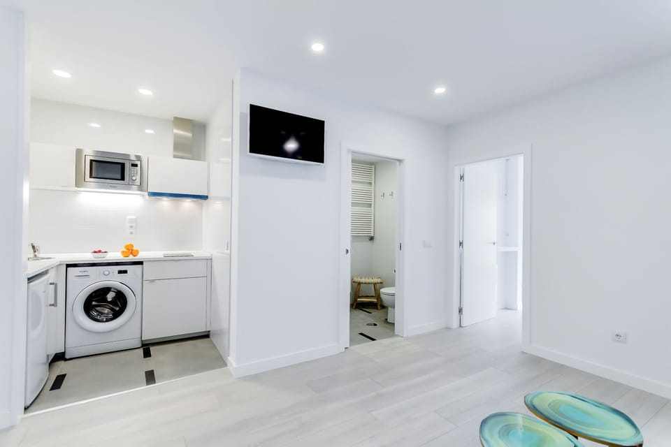 Superior Apartment, Terrace | Individually decorated, individually furnished, iron/ironing board