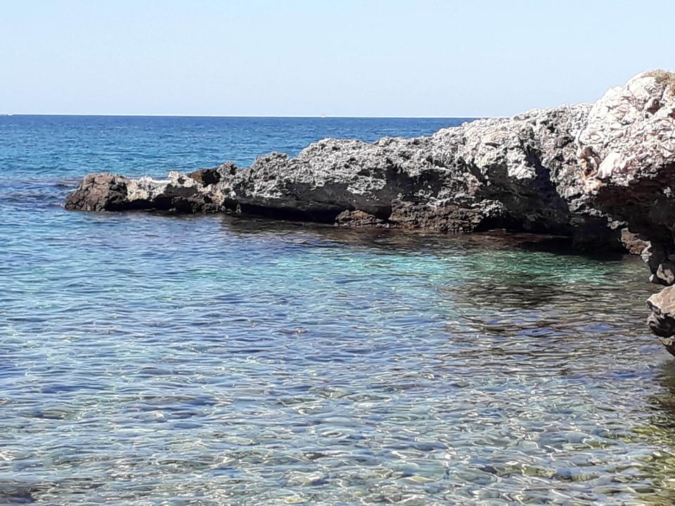 Beach nearby, sun loungers
