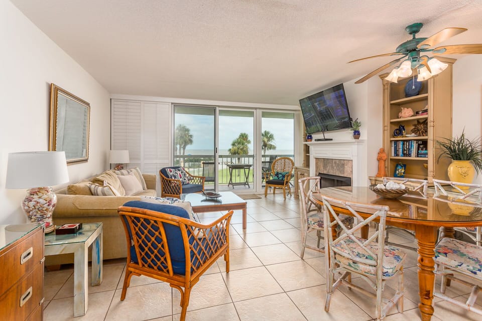 Ocean front living room