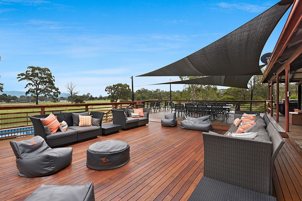 Deck Lounge 
