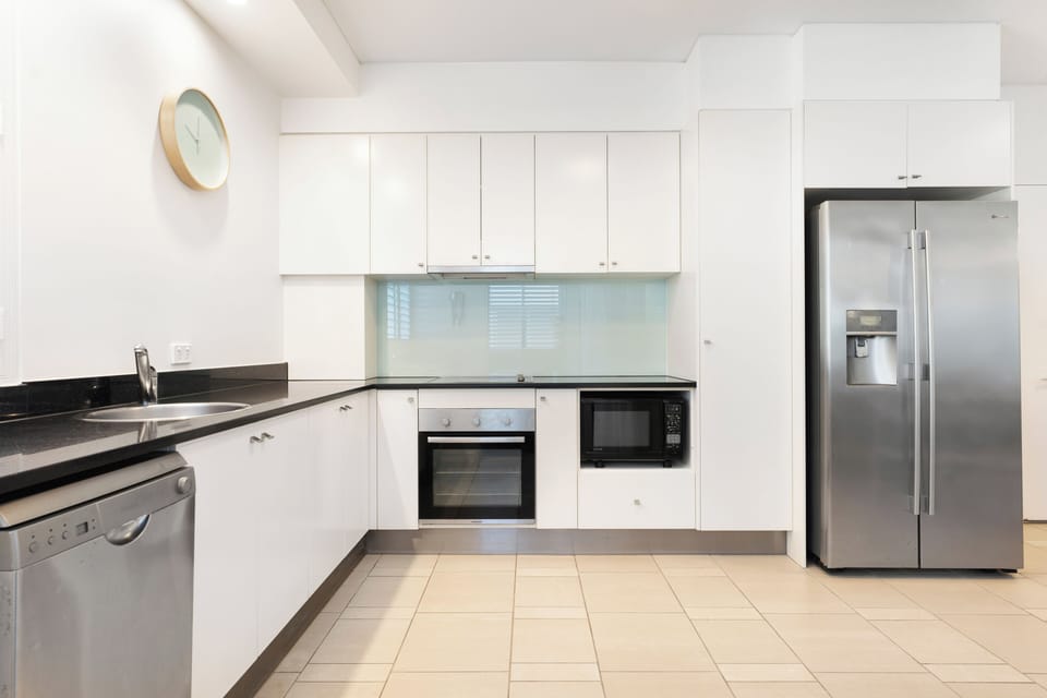 Coffee/tea maker, fridge, microwave, electric kettle